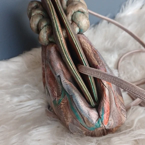 Vintage Jane Yoo Unique Hand  Painted Leather Crossbody - Picture 4 of 16